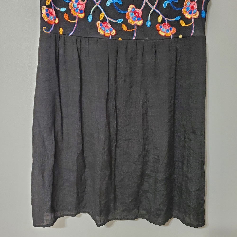 AGB Black Midi Dress with Multicolor Embroidered Floral Design Size 14 - Picture 4 of 11